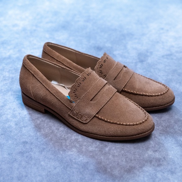 Lucky Brand Shoes - Lucky Brand Penny Loafer Flats Tan Suede Scalloped Detail 6.5